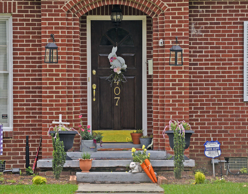 Easter decorations in the Wiregrass